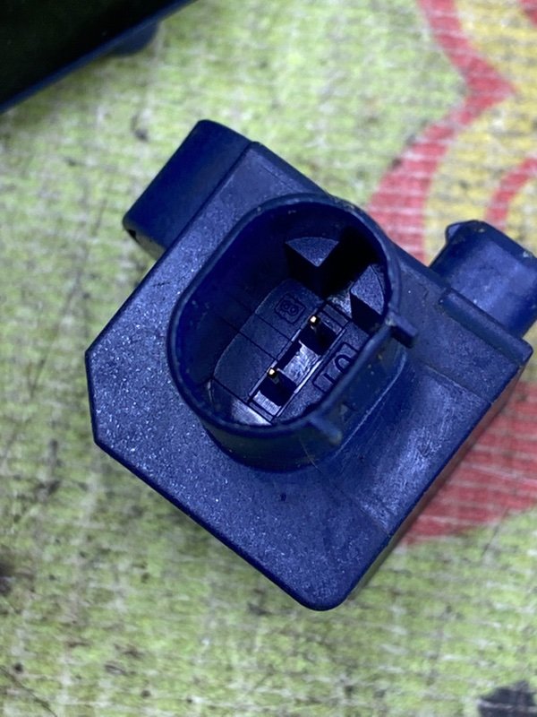 Датчик удара E 2012 W212 OM 642.850