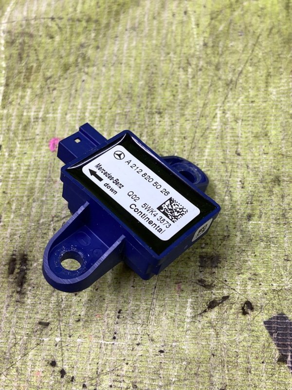Датчик airbag MERCEDES E 2012 W212 OM 642.850 a2128205026 контрактная