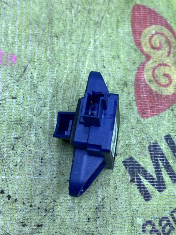 Датчик airbag E 2012 W212 OM 642.850