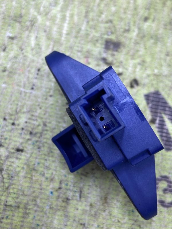 Датчик airbag E 2012 W212 OM 642.850