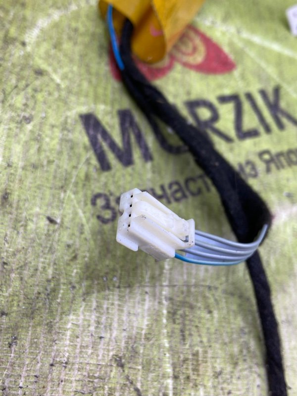 Проводка двери задняя C 2008 W204 m 271.950