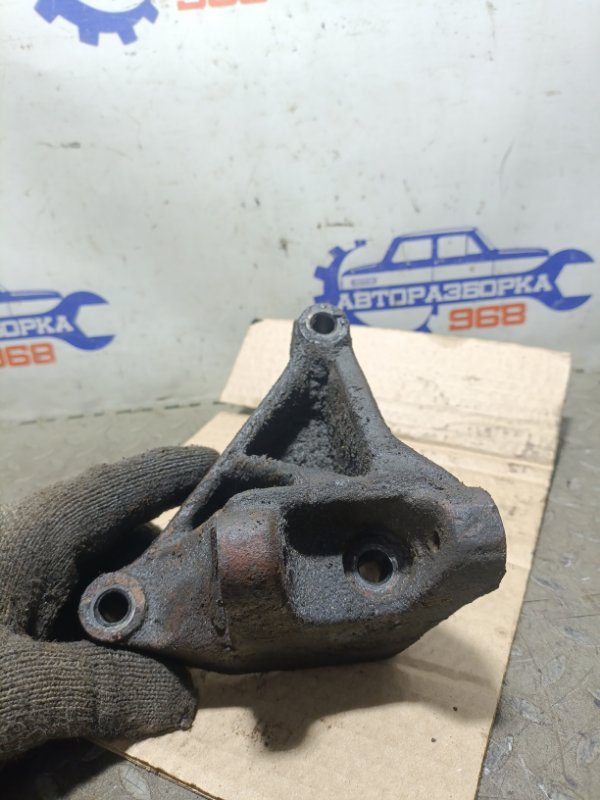 Кронштейн генератора Almera N15 GA14