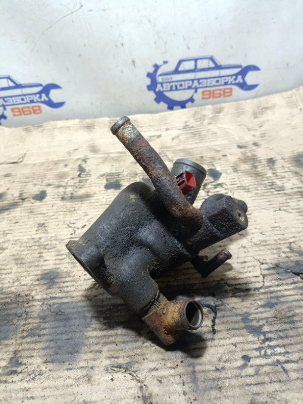 Корпус термостата Nissan Serena C23 CD20