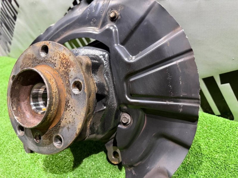 Кулак поворотный передний правый BMW X3 F25 N55B30A