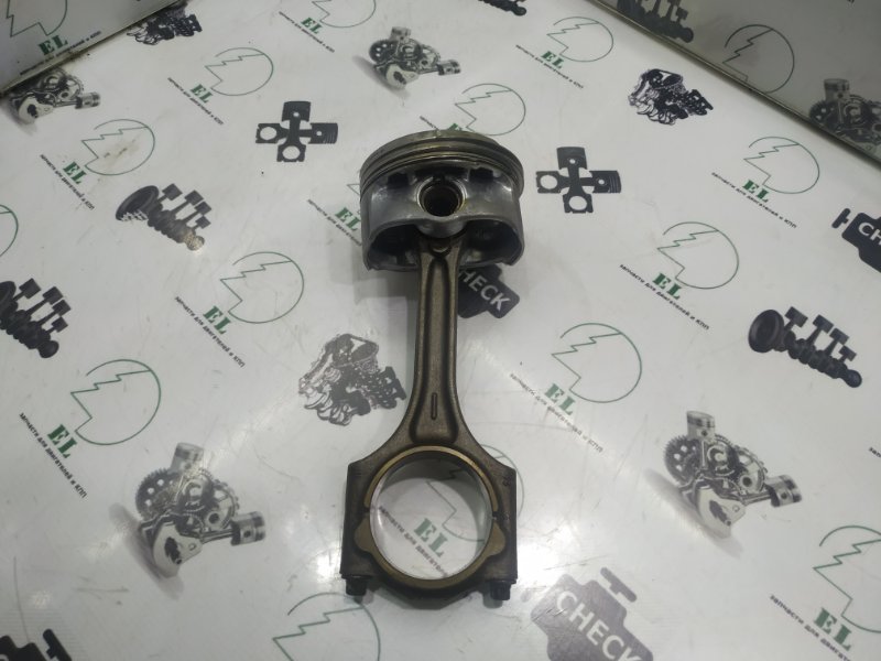 Запчасть поршень с шатуном VOLVO B6324S 30637671 контрактная Поршень с шатуном VOLVO B6324S 30637671 контрактная