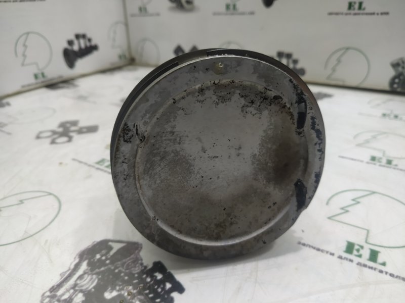 Поршень с шатуном VOLVO B6324S Поршень с шатуном VOLVO B6324S