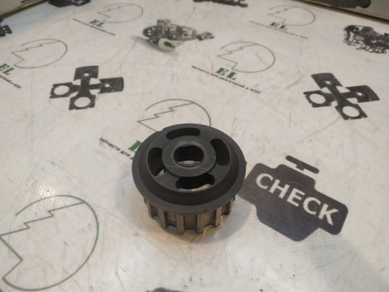 Шестерня балансировочного вала MITSUBISHI 4D55T MD050179 Б/У