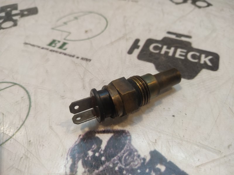 Датчик температуры 4D55T Датчик температуры 4D55T