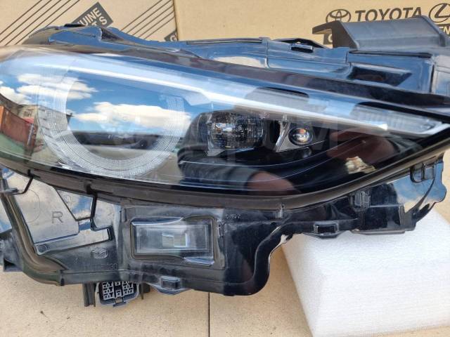 Фара правая Axela BP5P Фара правая Axela BP5P