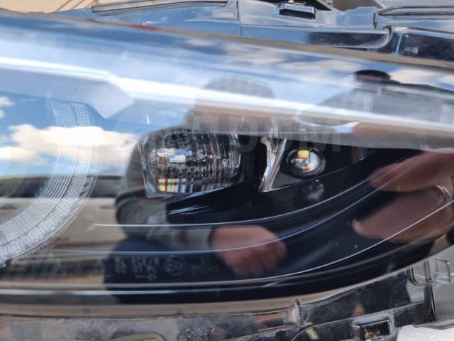 Фара правая Axela BP5P Фара правая Axela BP5P