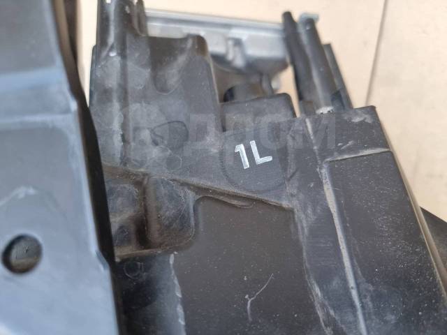 Фара правая Axela BP5P Фара правая Axela BP5P