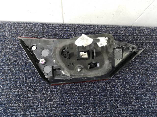 Стоп-сигнал правый Camry ASV70 Стоп-сигнал правый Camry ASV70