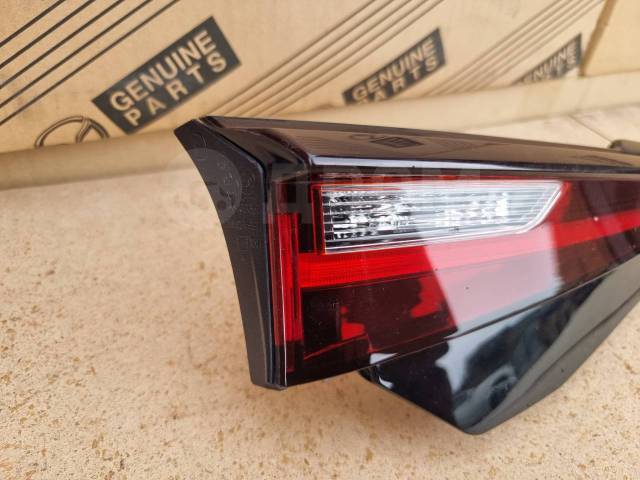 Стоп-сигнал левый CX-30 DM Стоп-сигнал левый CX-30 DM