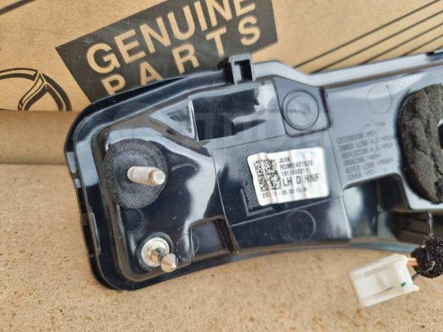 Стоп-сигнал левый CX-30 DM Стоп-сигнал левый CX-30 DM