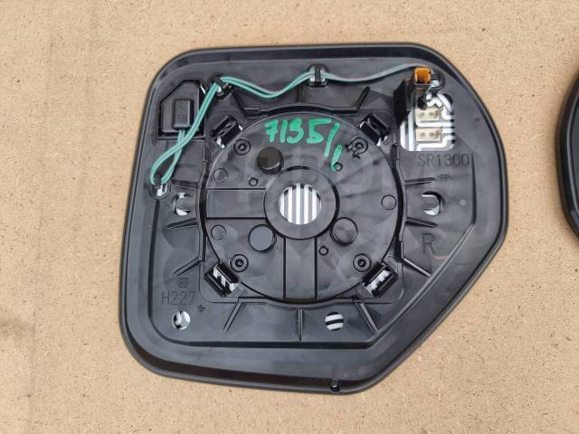 Зеркало Delica D:5 CV1W