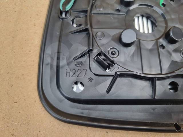 Зеркало Delica D:5 CV1W