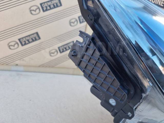 Фара передняя правая Escudo YD21S Фара передняя правая Escudo YD21S