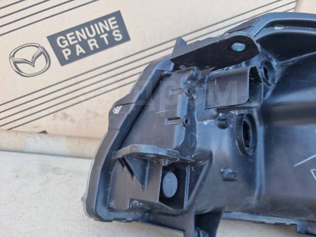 Фара передняя правая Escudo YD21S Фара передняя правая Escudo YD21S