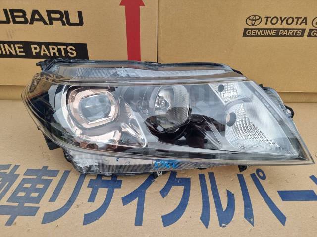 Запчасть фара передняя правая Suzuki Escudo YD21S 10018096 контрактная Фара передняя правая Suzuki Escudo YD21S 10018096 контрактная