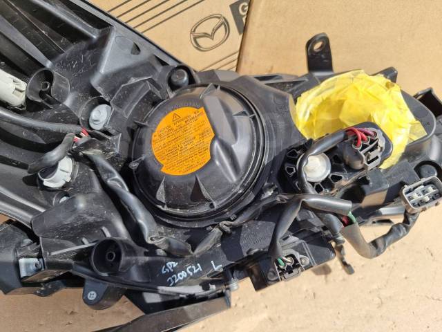 Фара левая Impreza GJ