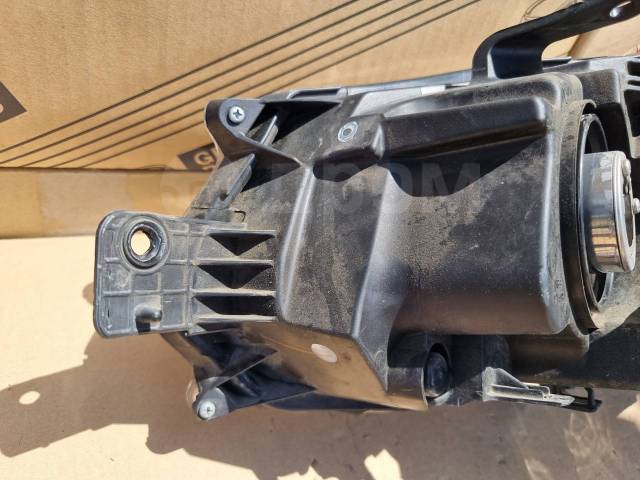 Фара правая Impreza XV