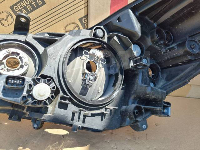 Фара правая Impreza XV