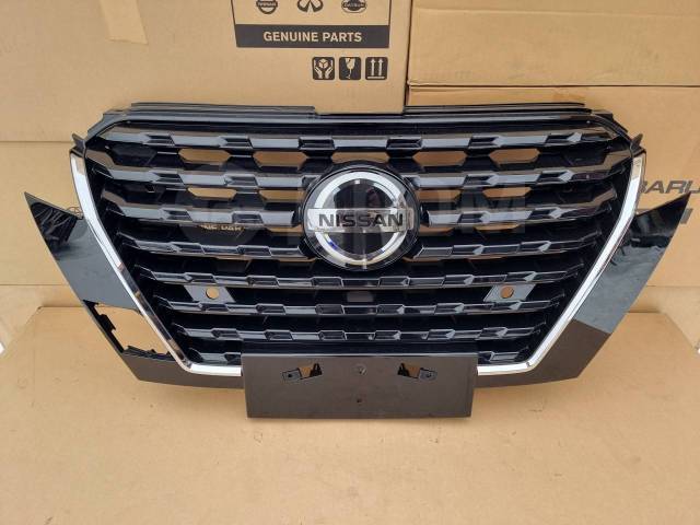 Решетка радиатора Nissan Kicks P15 HR12DE 623105R70A контрактная