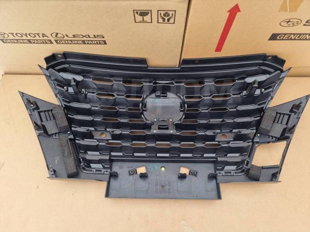 Решетка радиатора Kicks P15 HR12DE