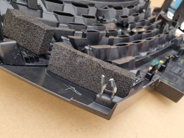 Решетка радиатора Kicks P15 HR12DE