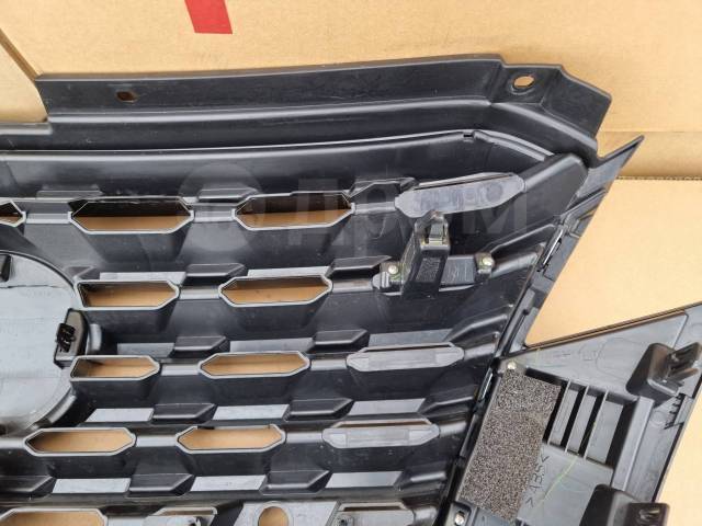 Решетка радиатора Kicks P15 HR12DE