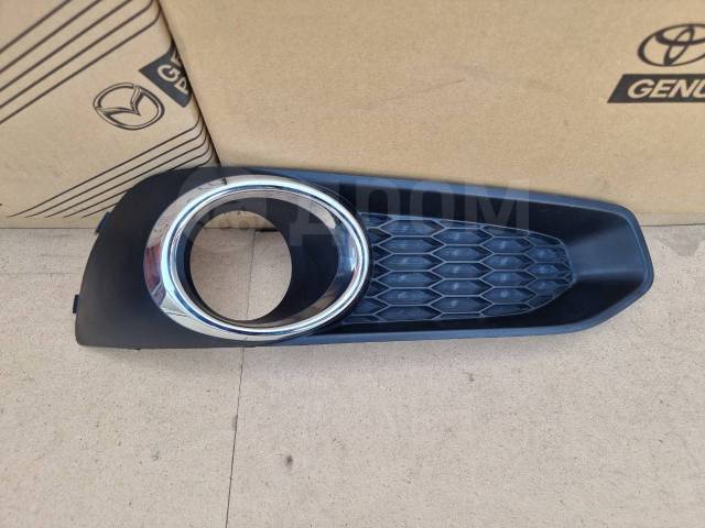 Накладка противотуманной фары правая Subaru Legacy BM5 57731AJ660 контрактная