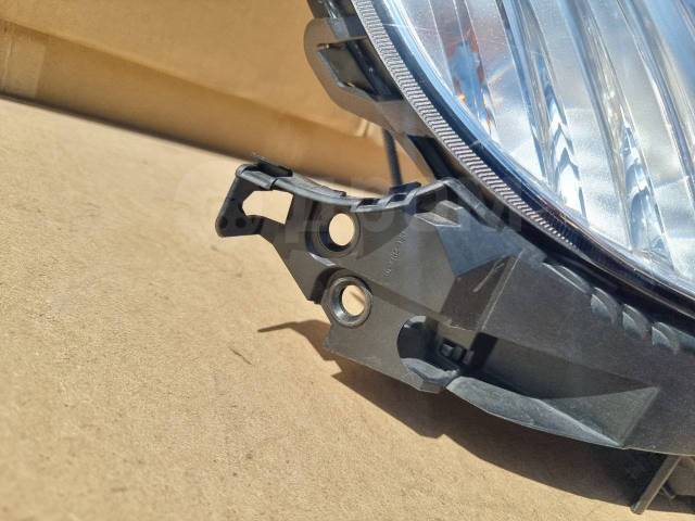 Фара правая Legacy BL5 Фара правая Legacy BL5