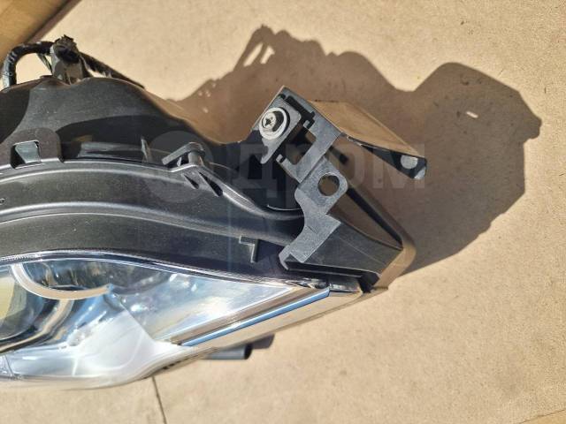 Фара правая Legacy BL5 Фара правая Legacy BL5