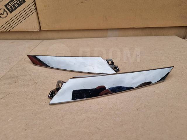 Планка фары Toyota Noah MZRA90W 53123V1010 контрактная