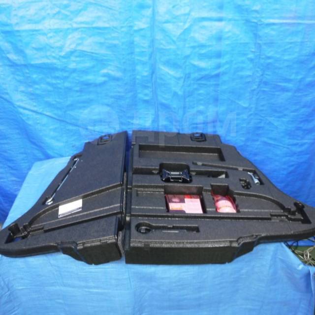 Пенопласт багажника Toyota Prius ZVW50 2ZRFXE контрактная