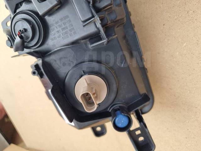 Фара левая RVR GA3W