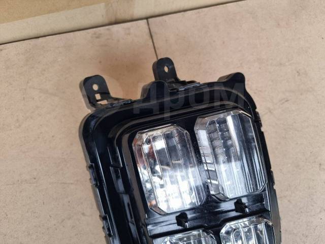 Фара правая RVR GA3W