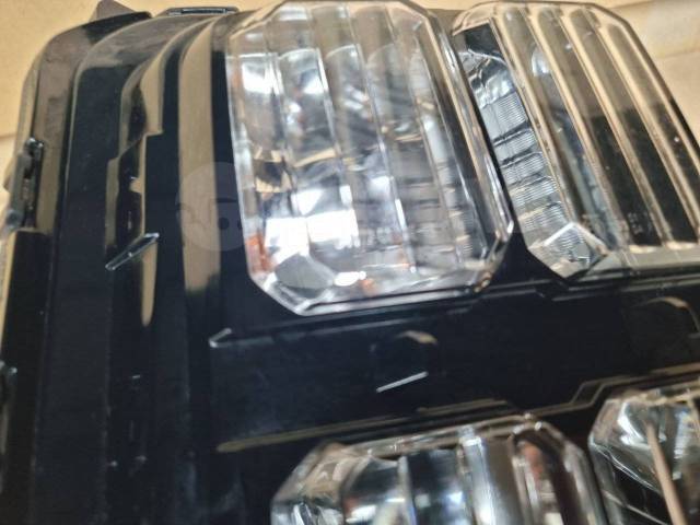 Фара правая RVR GA3W