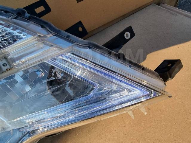 Фара правая Serena C26