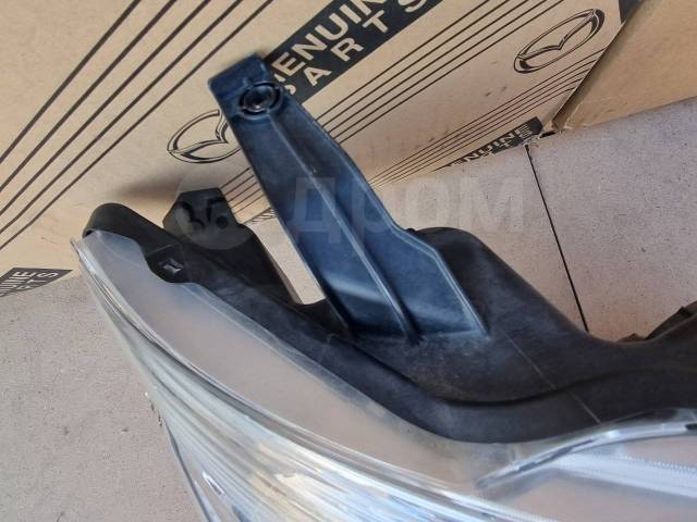 Фара правая Serena C26