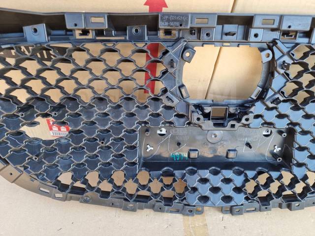 Решетка передняя Mazda2 2018-2023 ( DJ )