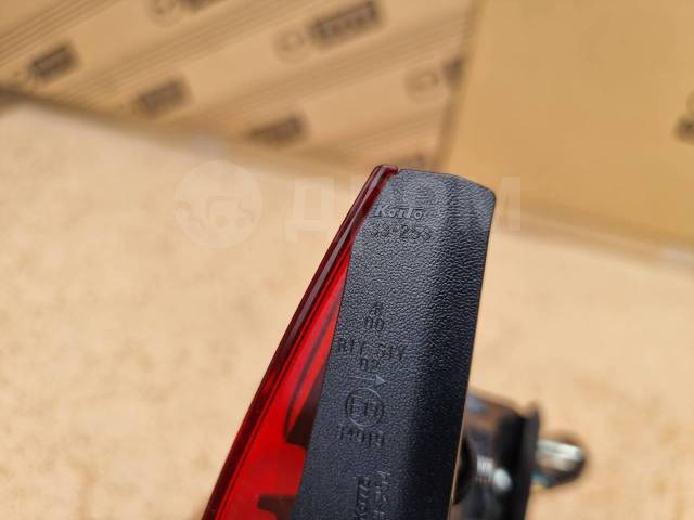 Стоп-сигнал правый ES200 ASV60