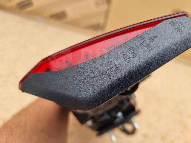 Стоп-сигнал правый ES200 ASV60