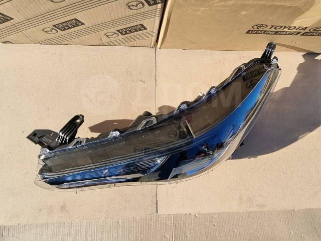 Фара передняя левая Corolla Cross 2020-2023 ( MVA10 ) Фара передняя левая Corolla Cross 2020-2023 ( MVA10 )