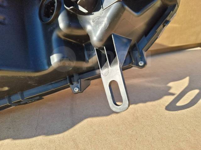 Фара передняя левая Corolla Cross 2020-2023 ( MVA10 ) Фара передняя левая Corolla Cross 2020-2023 ( MVA10 )