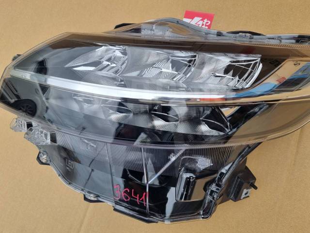 Фара передняя левая eK B35A BR06 Фара передняя левая eK B35A BR06
