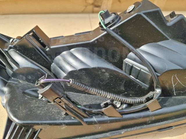 Фара передняя левая eK B5AW MM48