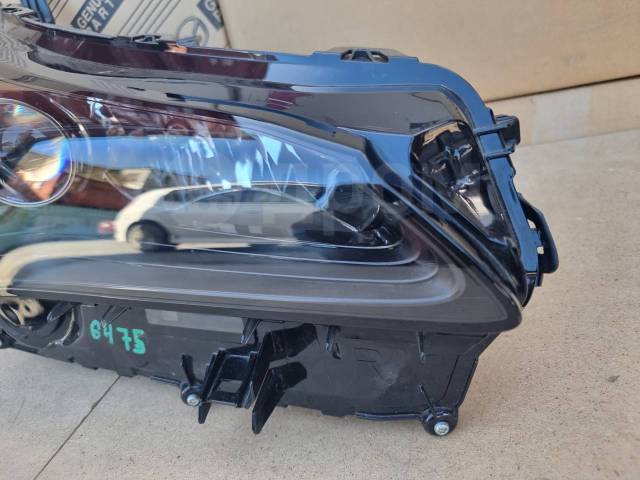 Фара передняя правая NX200 2014-2017 ZGZ10