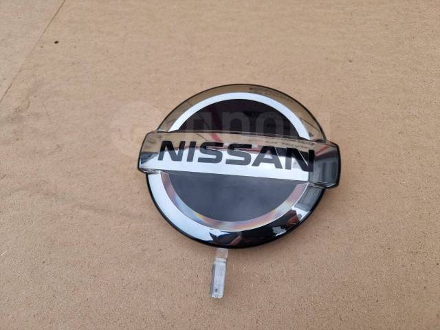 Эмблема Nissan Serena C27 628906RS0A контрактная