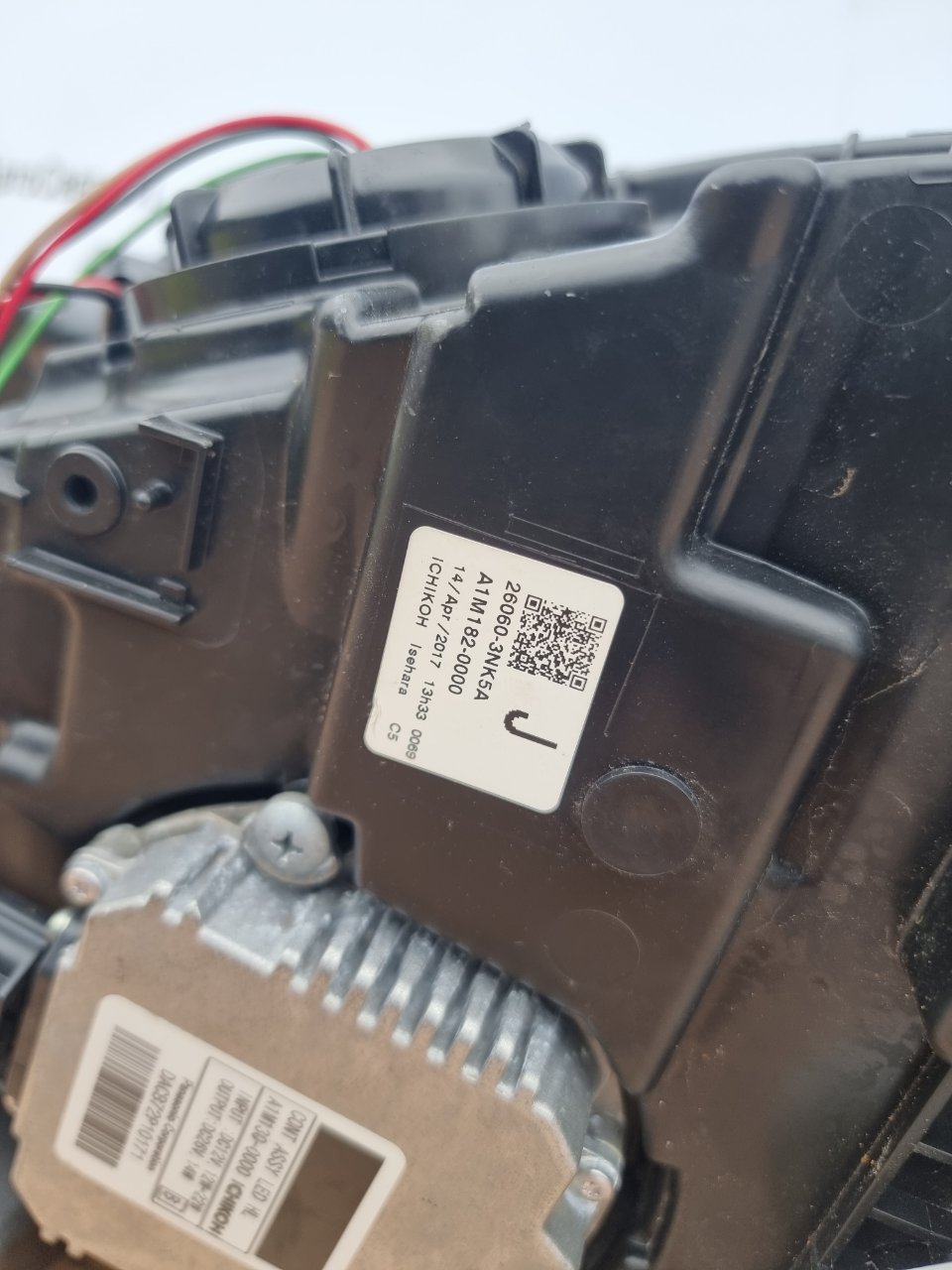 Фара светодиодная передняя левая Leaf 2009-2017 AZE0 ZE0 Фара светодиодная передняя левая Leaf 2009-2017 AZE0 ZE0